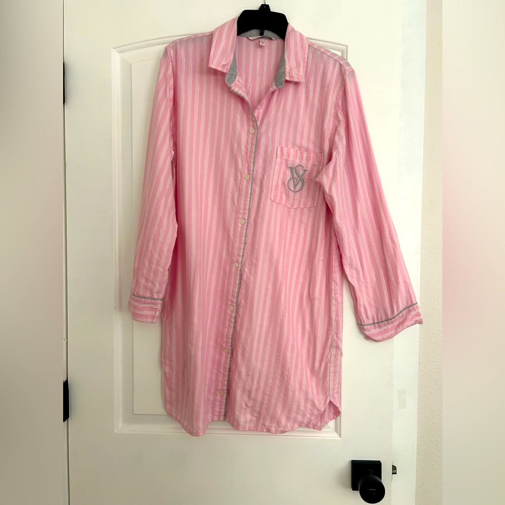 Victoria’s Secret Pink Silver Striped Sleep Shirt Embroidered Size Small
